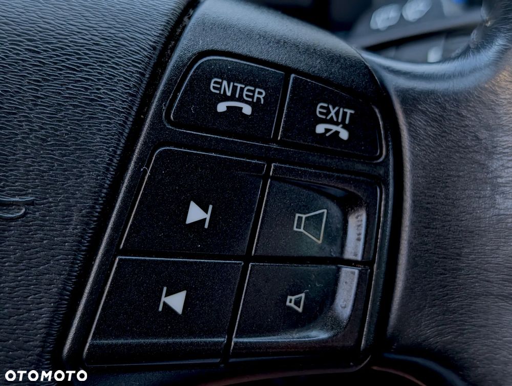 Volvo XC 70 - 22