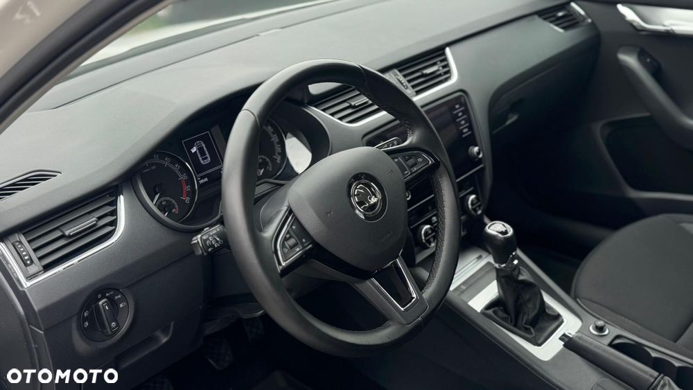 Skoda Octavia 1.6 TDI Ambition - 2