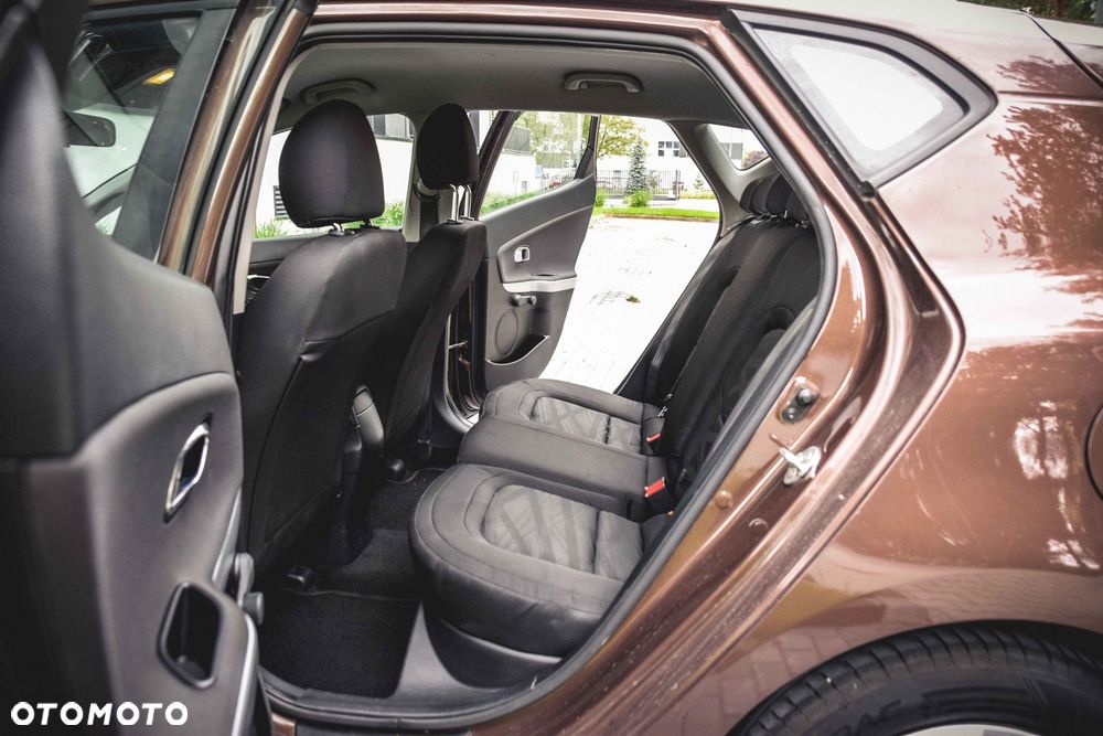 Kia Ceed 1.4 S - 10