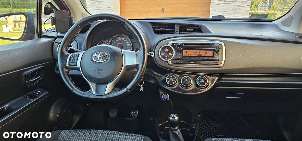 Toyota Yaris - 24