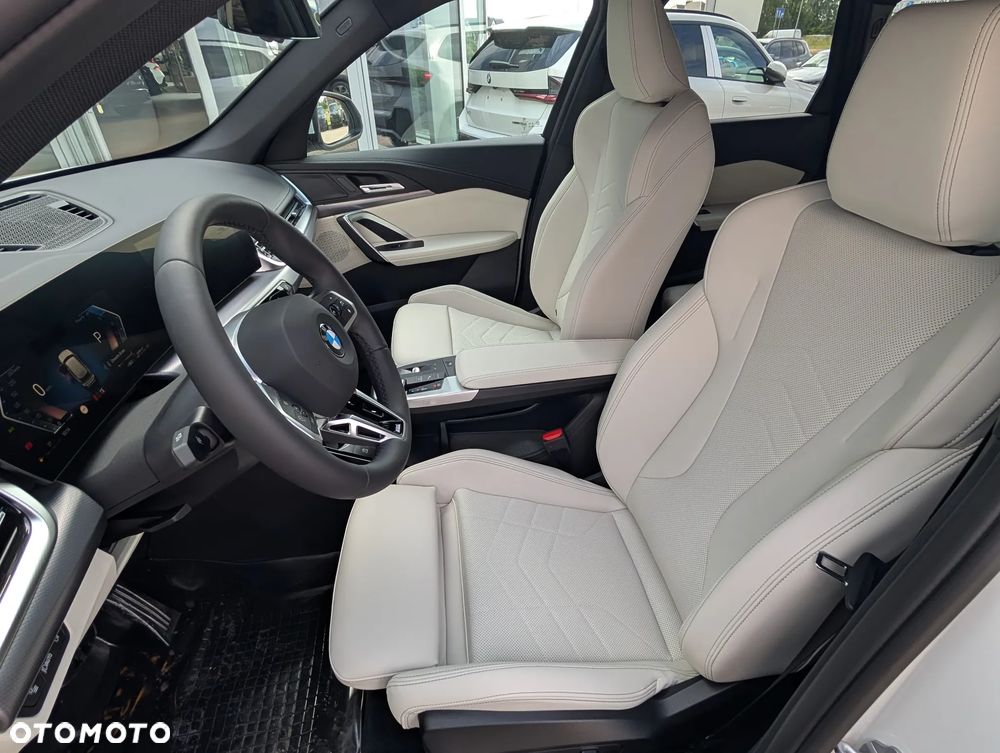 BMW X1 sDrive18i M Sport - 11