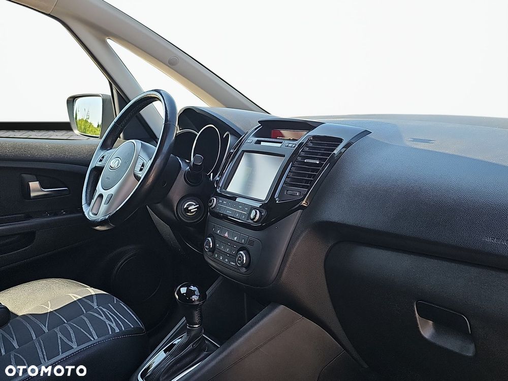 Kia Venga 1.6 L - 14