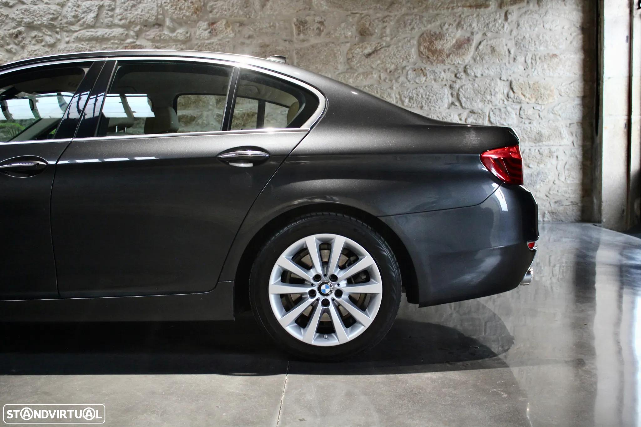 BMW 525 d Line Luxury Auto - 32