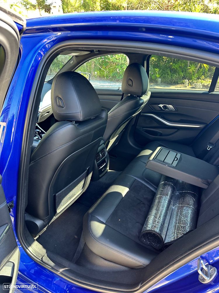 BMW 320 e Pack Desportivo M Auto - 8