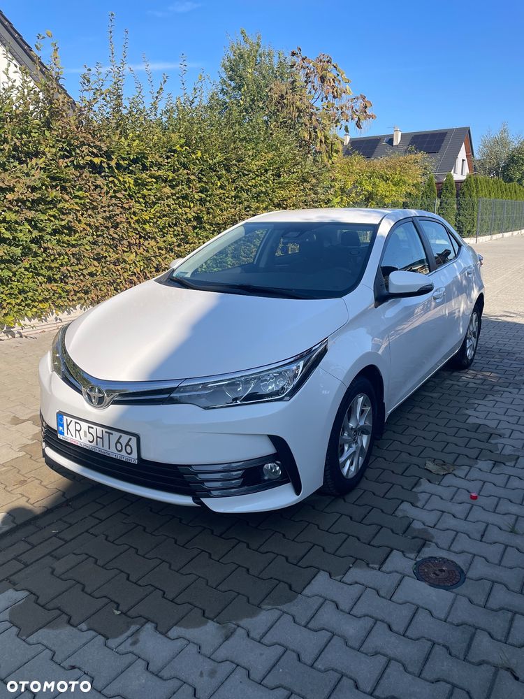 Toyota Corolla 1.6 Comfort - 1