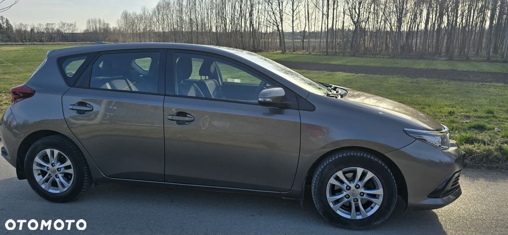 Toyota Auris 1.33 VVT-i Life - 2