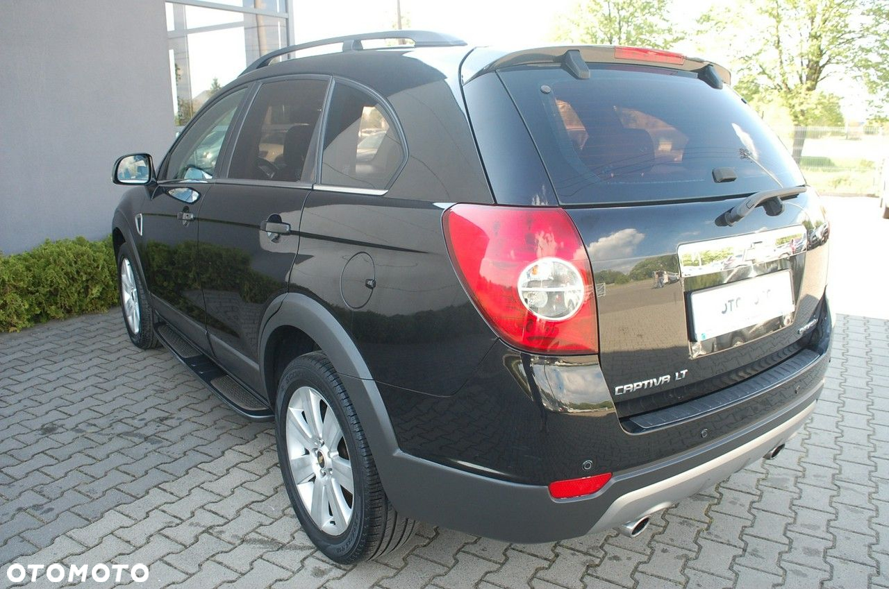Chevrolet Captiva - 12