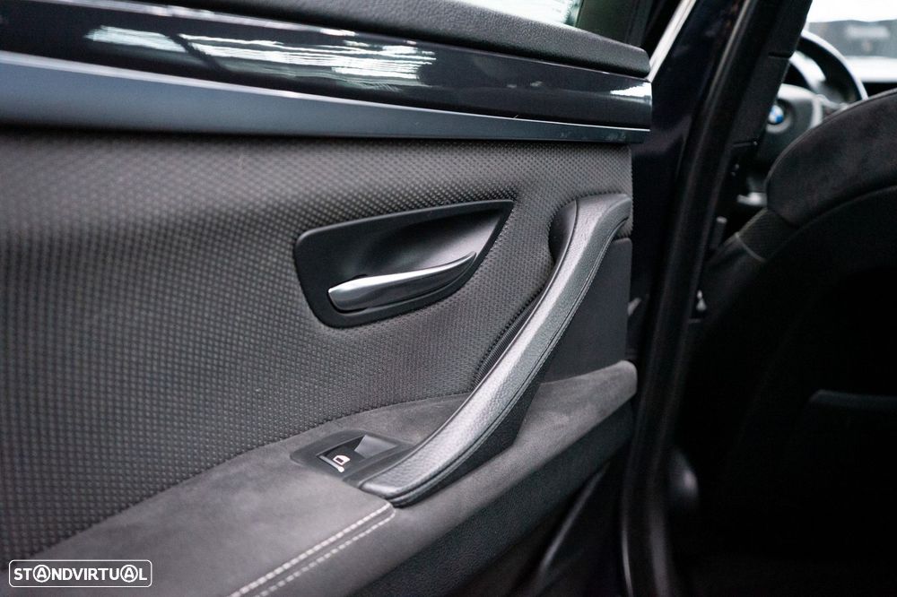 BMW M550d xDrive Touring Sport-Aut. - 38
