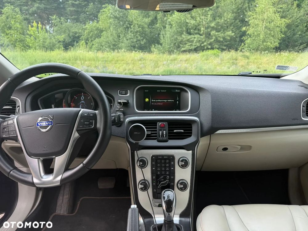 Volvo V40 D3 Drive-E Ocean Race - 10