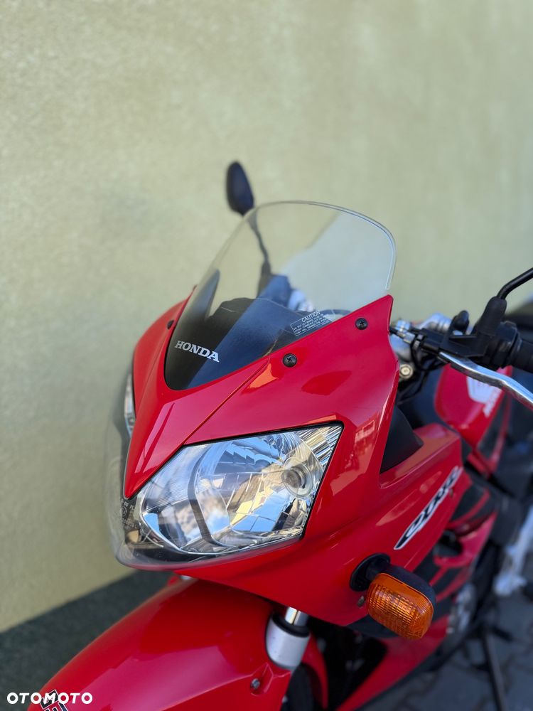 Honda CBR - 27