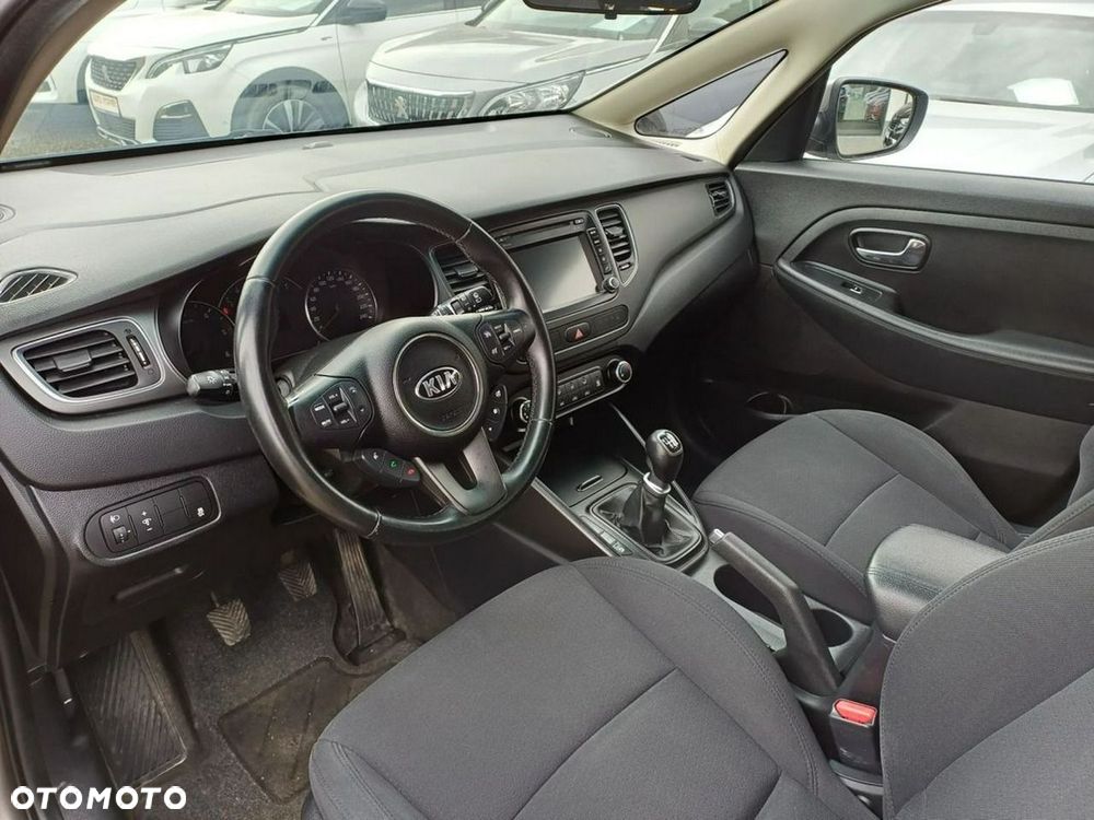 Kia Carens 1.7 CRDi 115 Dream Team Edition - 14