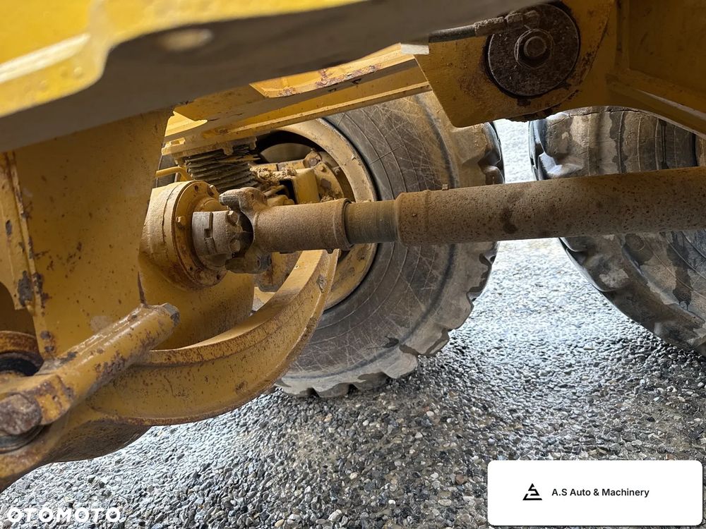 Caterpillar 730C - 28