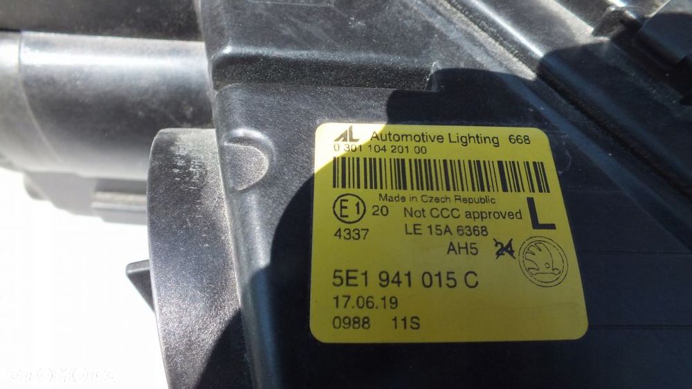 LAMPA PRZEDNIA LEWA LED SKODA OCTAVIA III 5E1 - 3