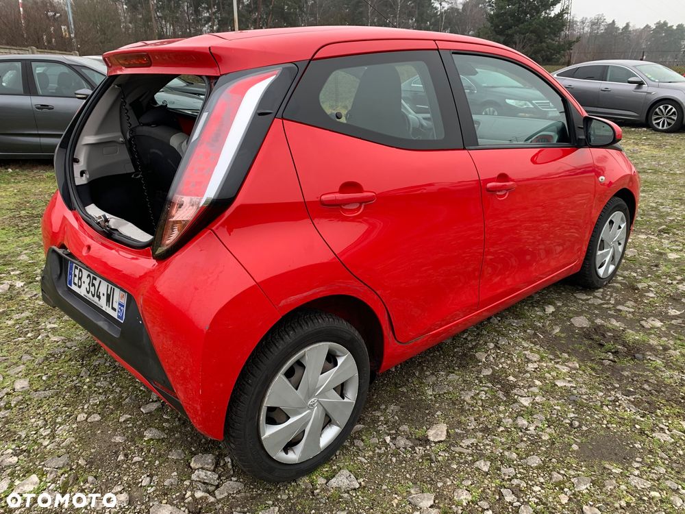 Toyota Aygo x-clusiv - 6