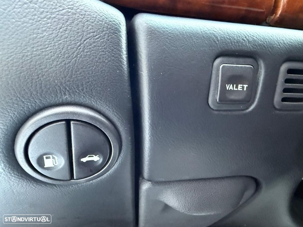 Jaguar XK XKR 4.0 Convertible - 28