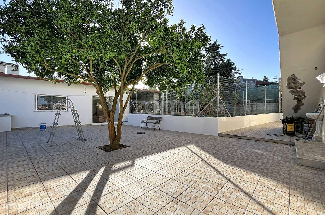 Moradia bifamiliar, isolada com logradouro, espaço exterior e Vistas - Grande imagem: 5/44