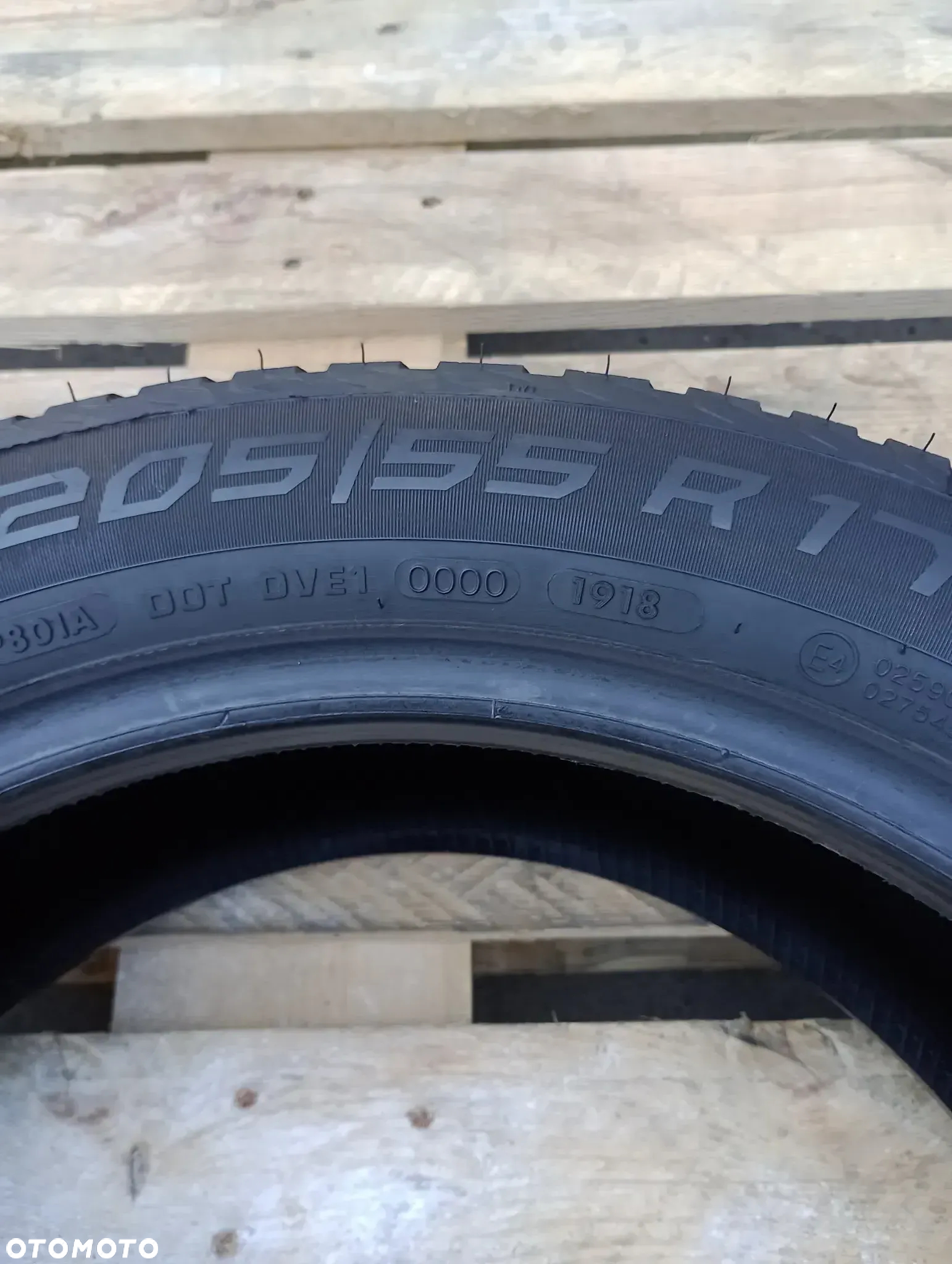 OPONA ZIMOWA 1x  205/55 R17 95H VREDESTEIN SNOW TRAC 5 - 6