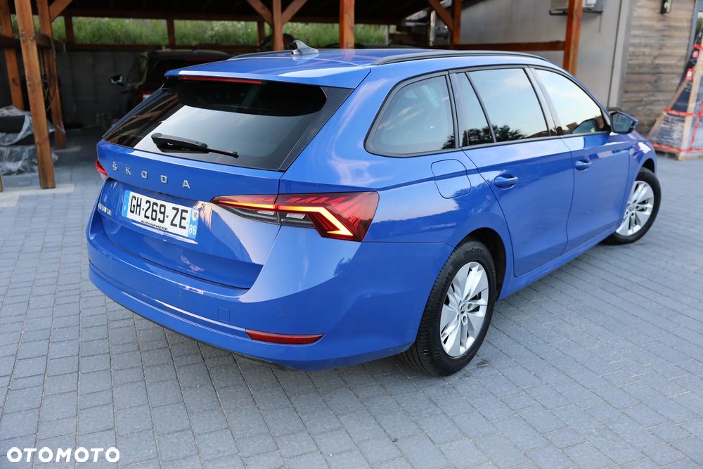 Skoda Octavia 2.0 TDI DSG Ambition - 6