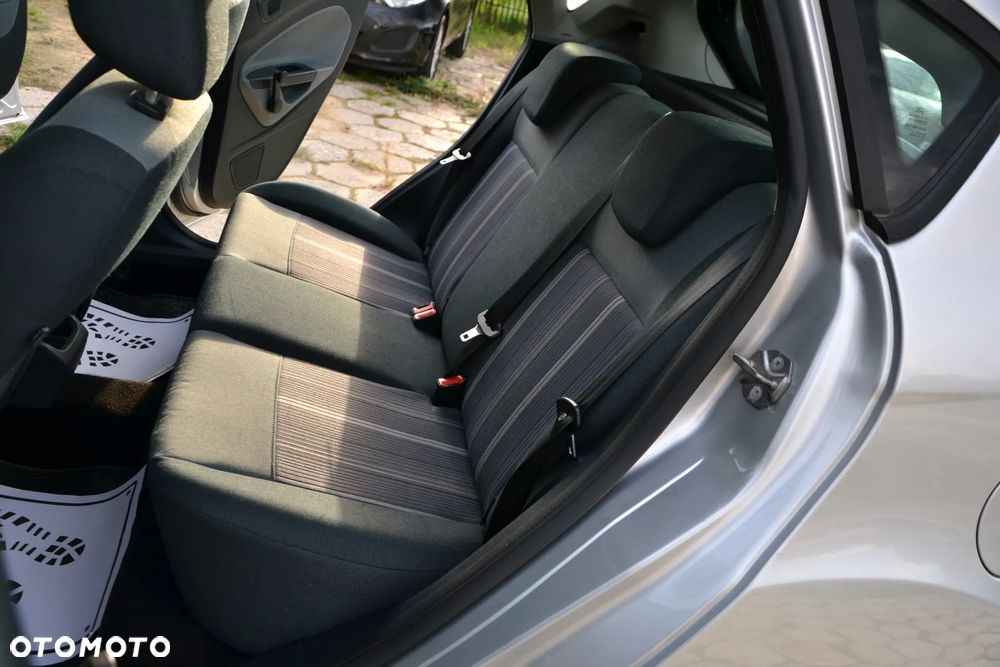 Ford Fiesta 1.25 Trend EU5 - 20
