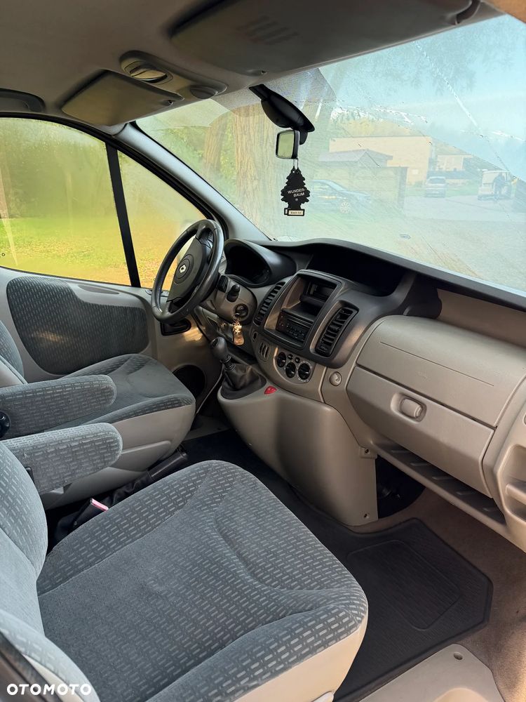 Renault Trafic 2008 photo 4