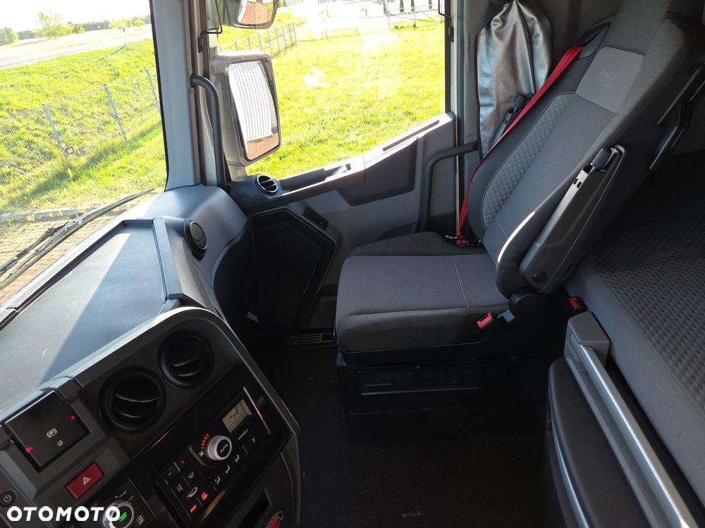 Renault T 520 - 10