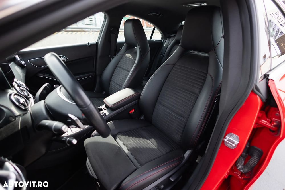 Mercedes-Benz CLA 200 - 35