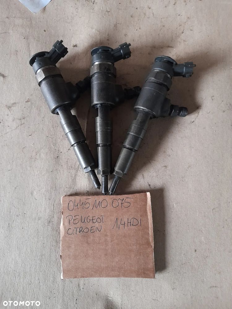 Wtryskiwacz wtrysk Peugeot Citroen 1.4 HDI 0445110075 - 1