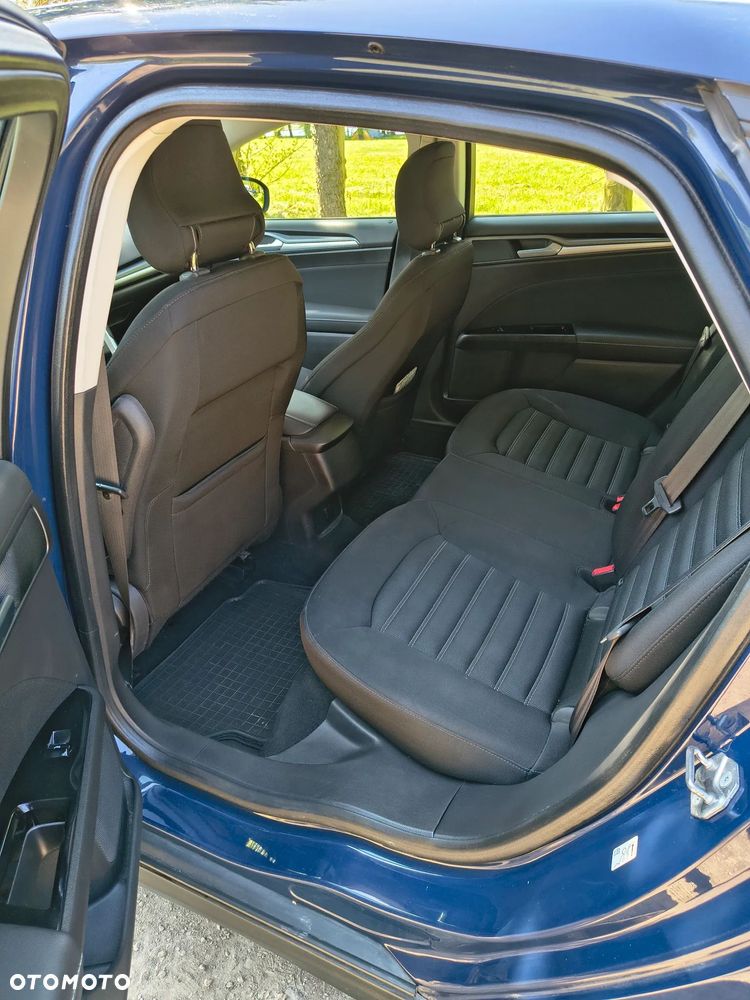 Ford Mondeo - 17