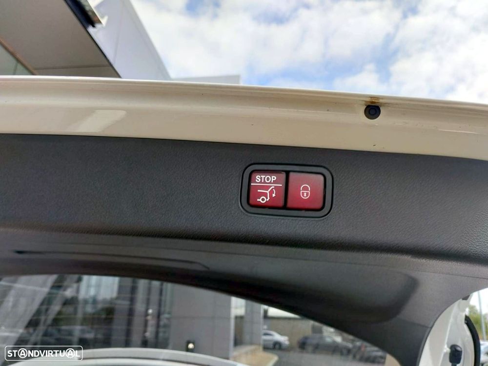 Mercedes-Benz E 300 de 4Matic All-Terrain - 8