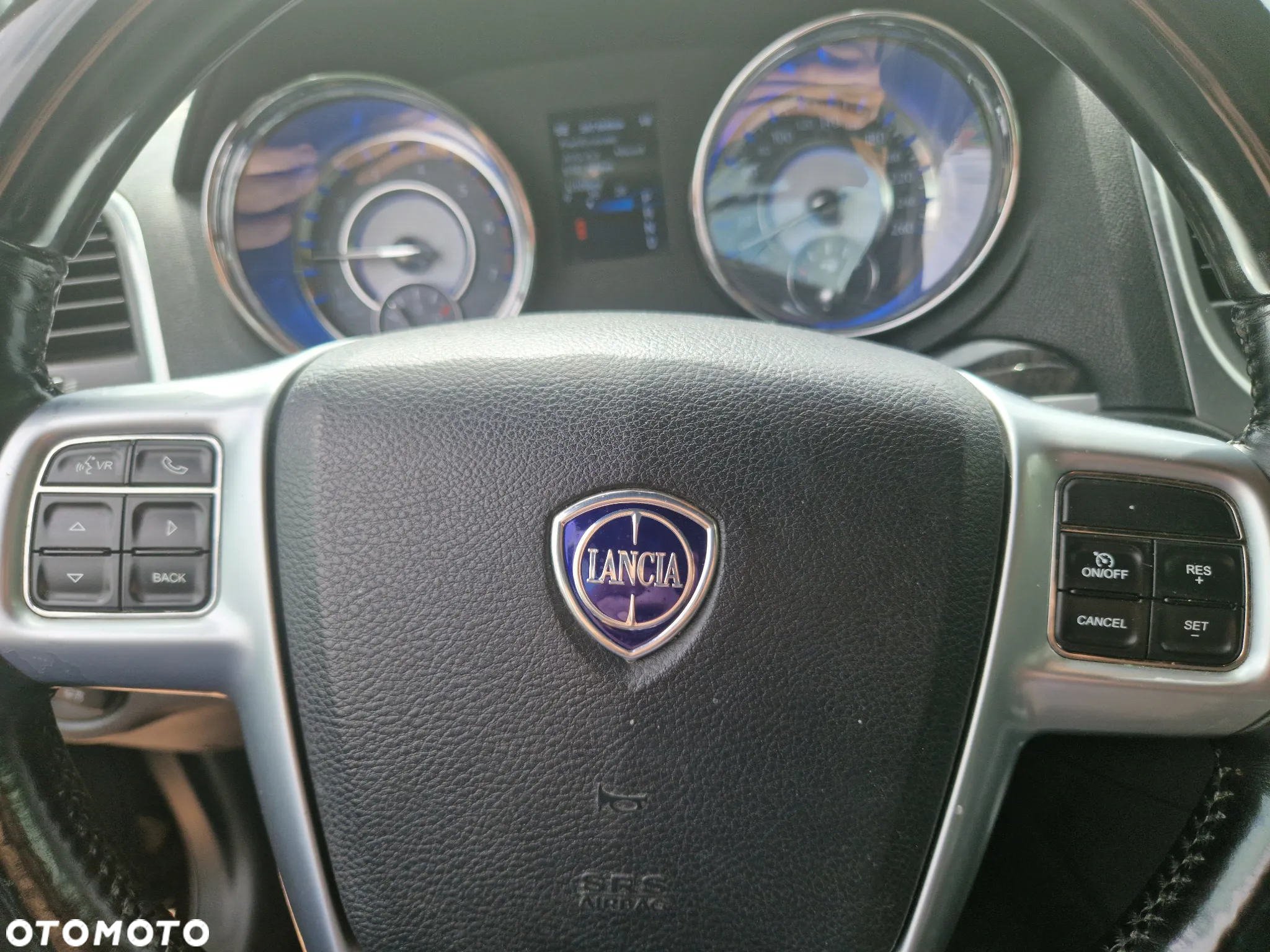 Lancia Thema - 21