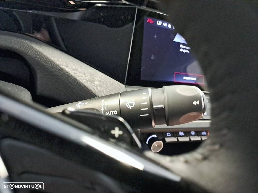 Peugeot 408 1.2 Hybrid Allure e-DCS6 - 15