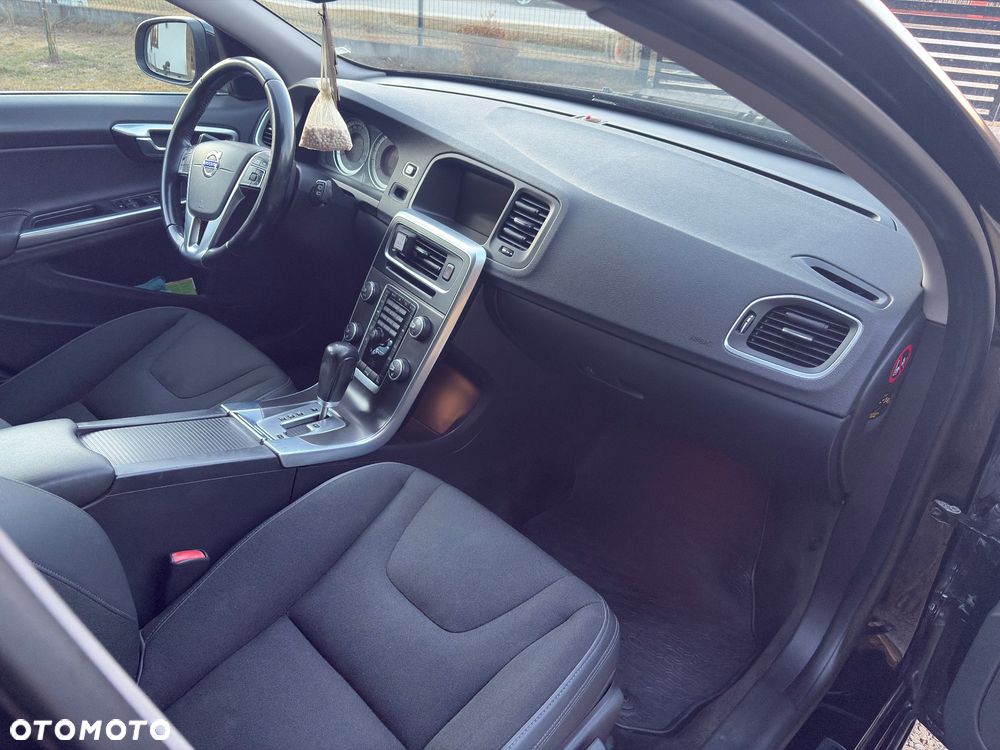 Volvo V60 - 29