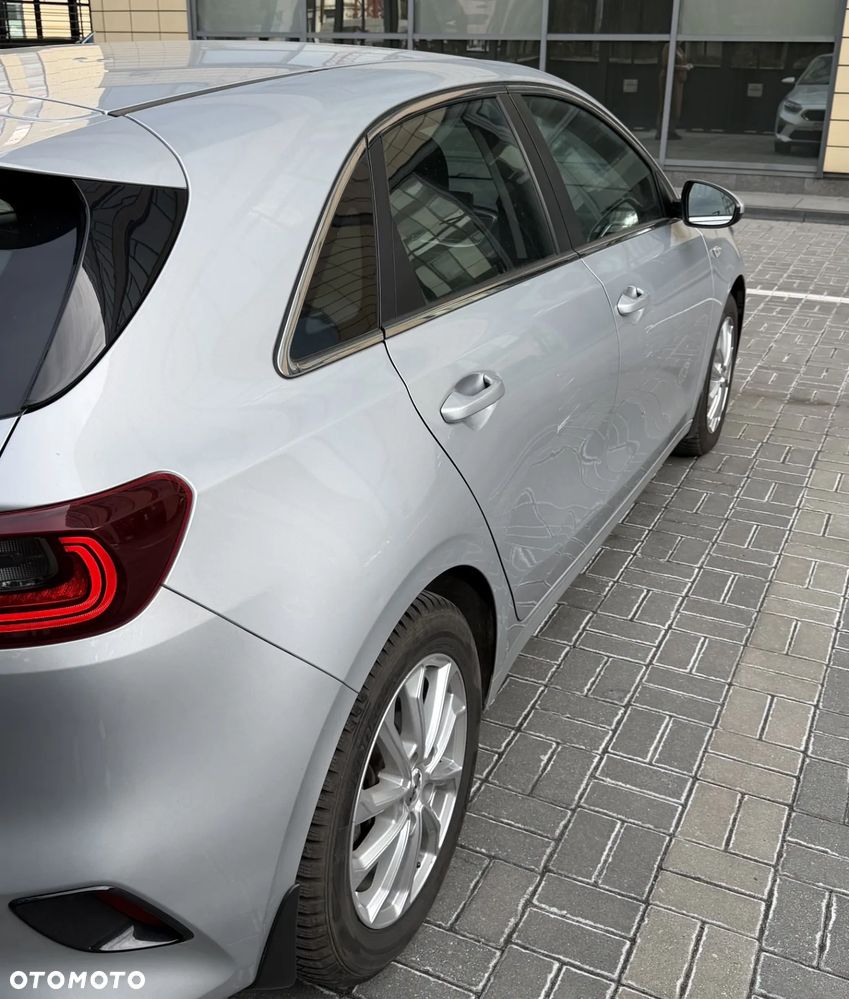 Kia Ceed 1.0 T-GDI L Business Line - 28