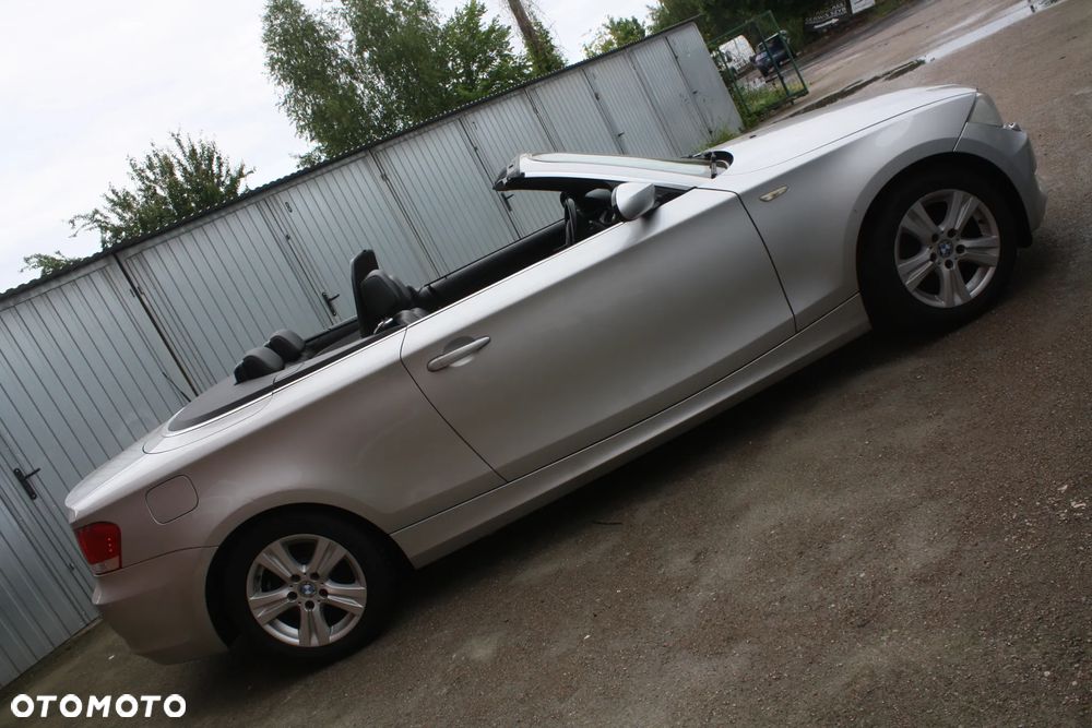 BMW Seria 1 120i Limited Edition Lifestyle mit M Sportpaket - 25