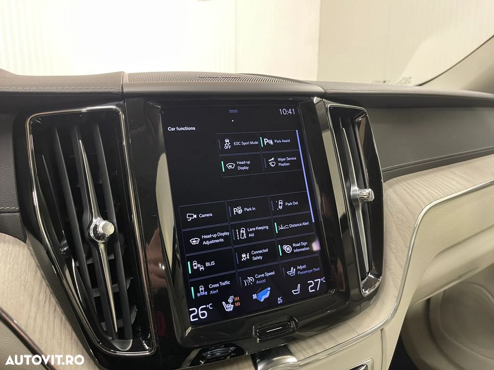 Volvo XC 60 T6 AWD Recharge Geartronic Inscription - 18