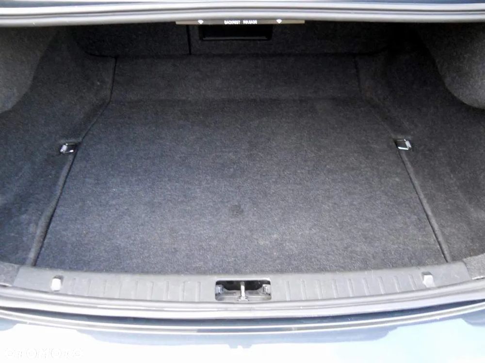 Volvo S60 ver-d2-kinetic - 28