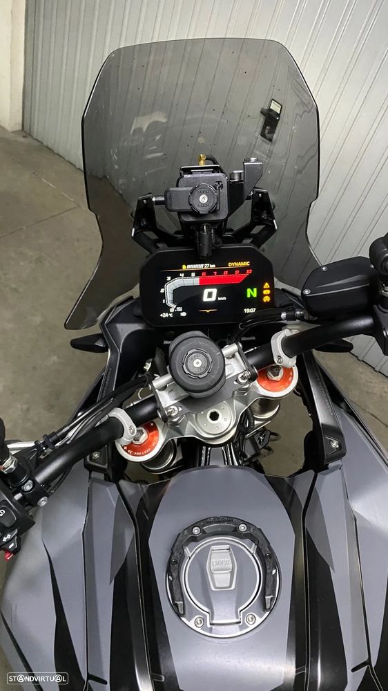 BMW F 900 GS Triple Black - 4