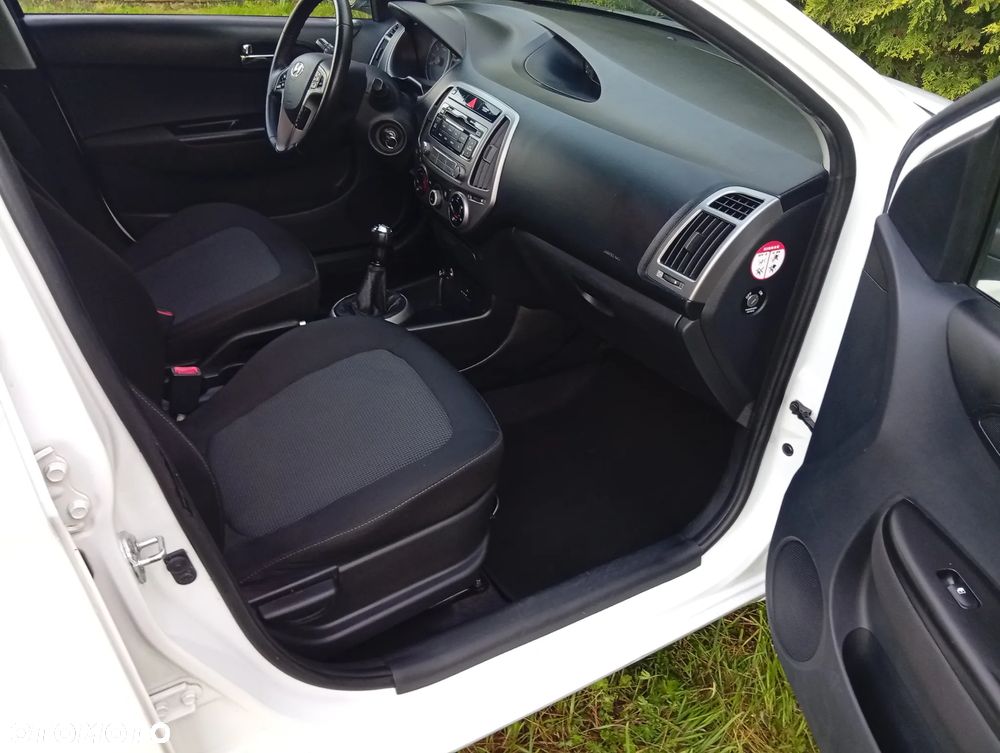 Hyundai i20 1.25 Classic + - 15