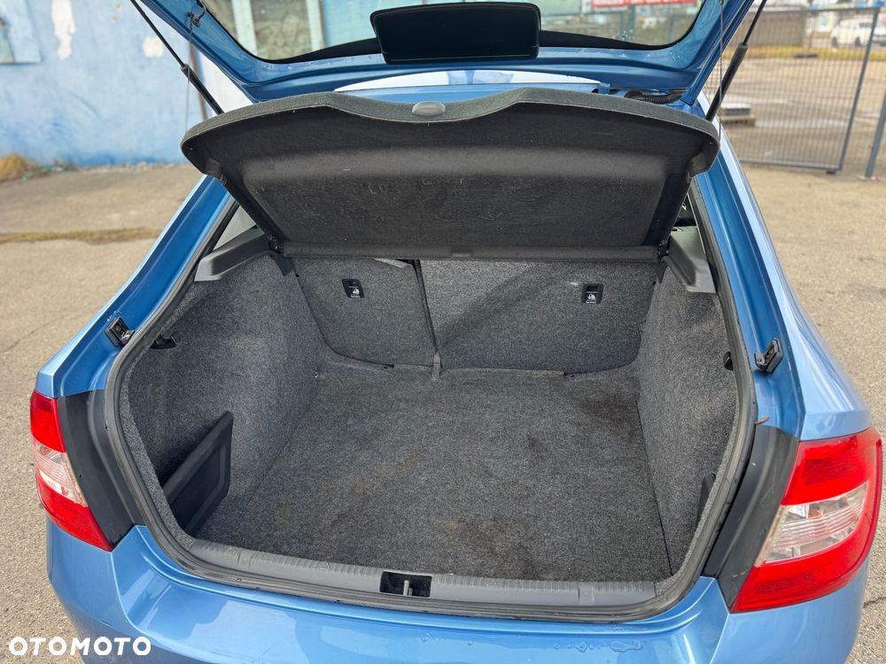 Skoda RAPID Spb 1.2 TSI Ambition - 17