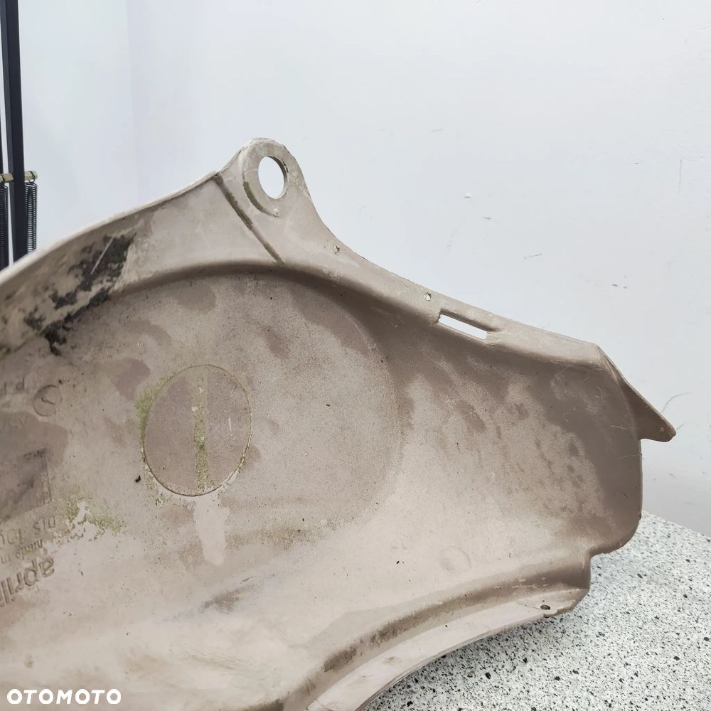 Zadupek, ogon, owiewka, osłona tył Aprilia Scarabeo 50 - 21