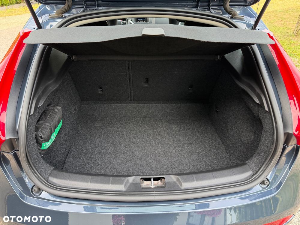 Volvo V40 D2 Momentum - 22