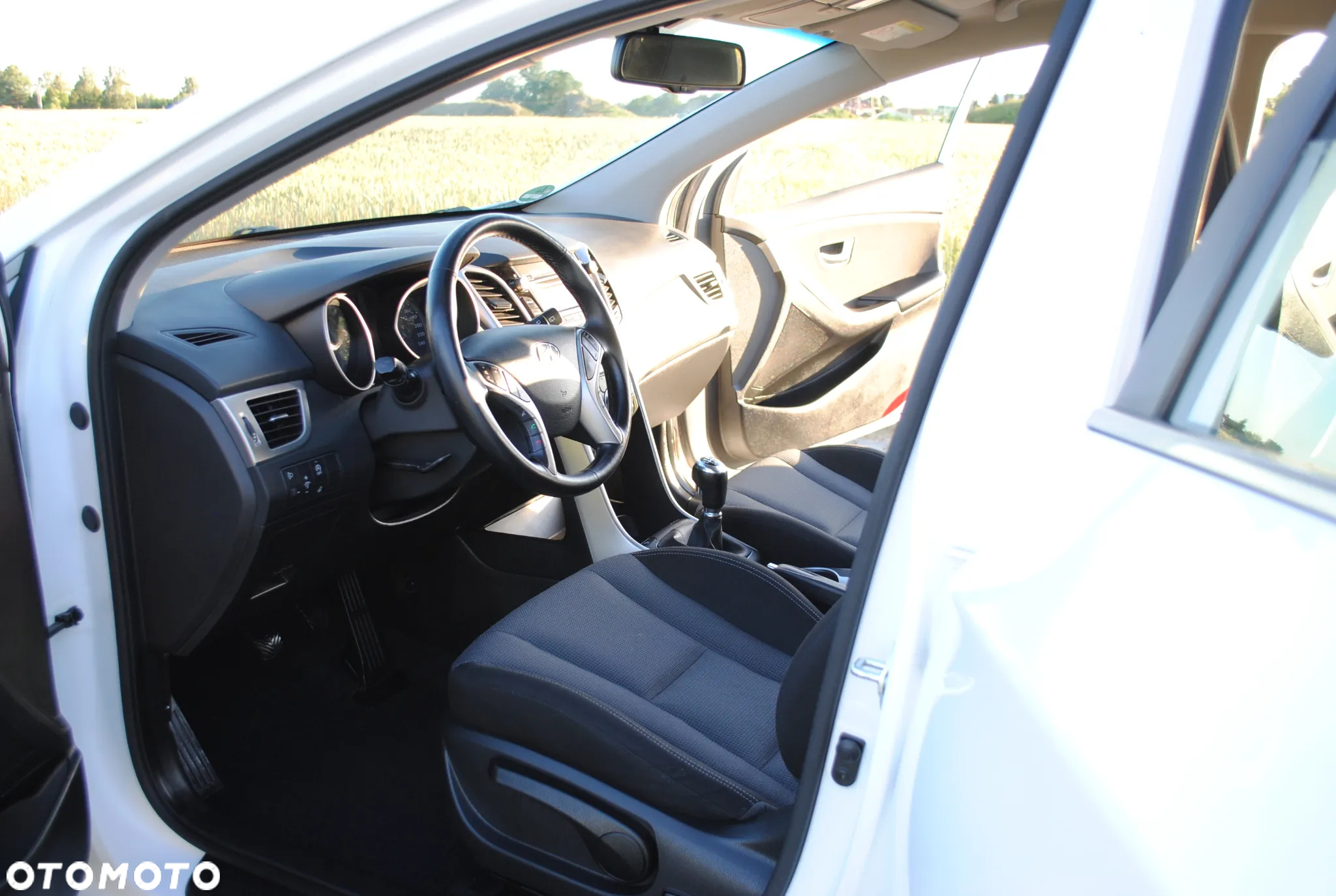 Hyundai i30 1.6 D Premium - 8