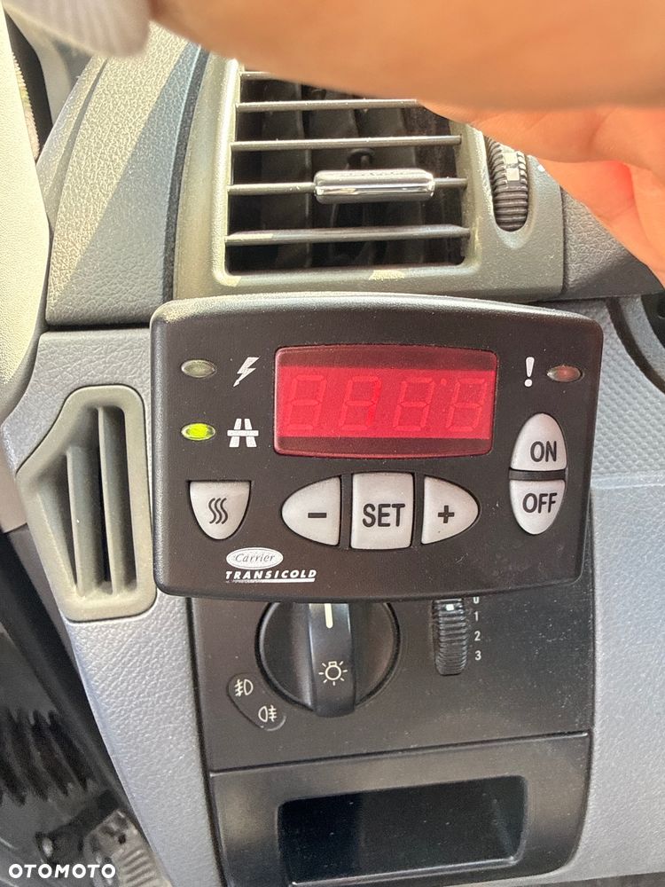 Mercedes-Benz Vito - 12