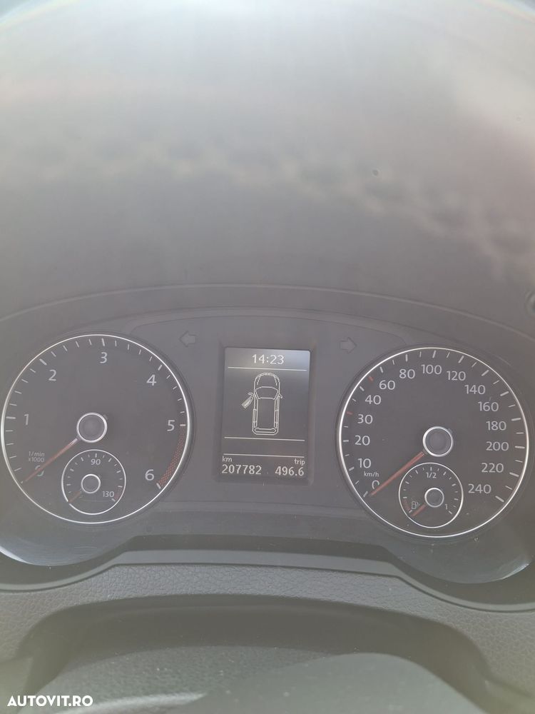 Volkswagen Sharan 2.0 TDI DSG Blue Motion Highline - 6