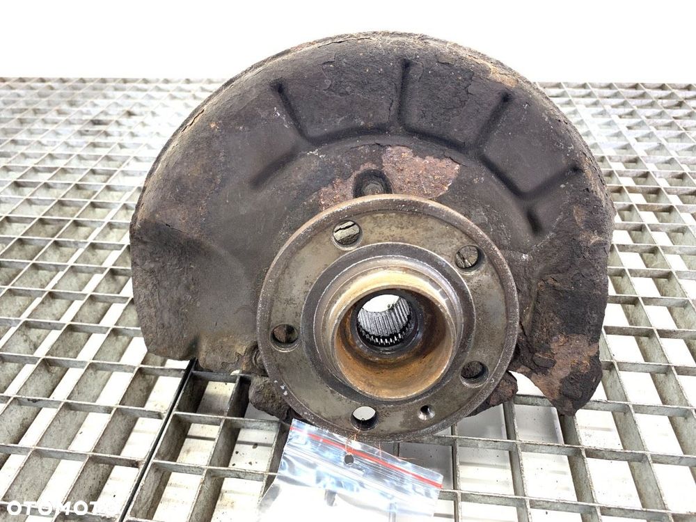 ZWROTNICA LEWY PRZÓD - 76.00 PLN - SKODA ROOMSTER (5J7) 2006 - 2015 1.9 TDI 77 kW [105 KM] olej - 1