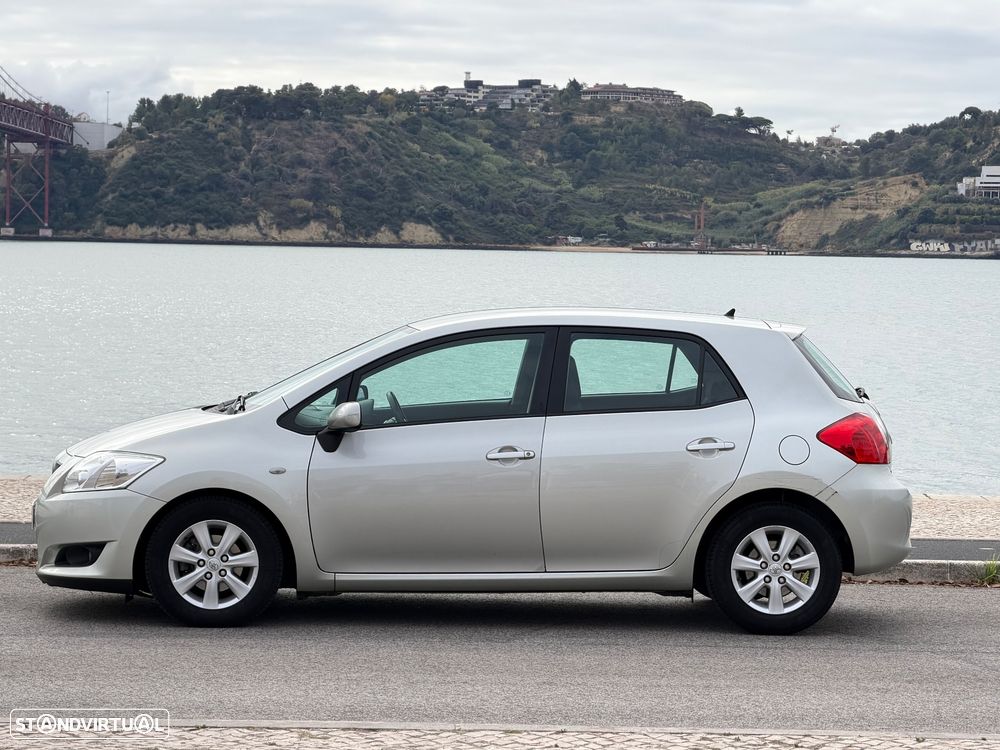 Toyota Auris 1.4 D-4D Comfort - 19