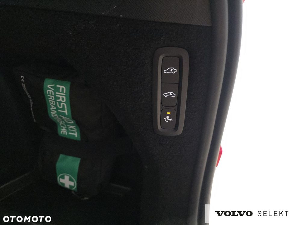 Volvo XC 90 - 40