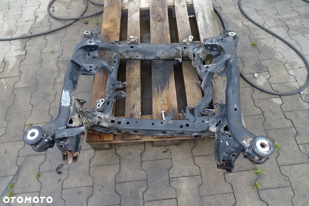 BELKA WÓZEK SANKI ZAWIESZENIE PRZÓD MERCEDES ML W166 A166 166  CDI - 2