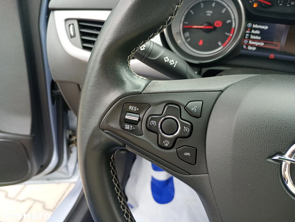 Opel Astra 1.4 Turbo Innovation - 21