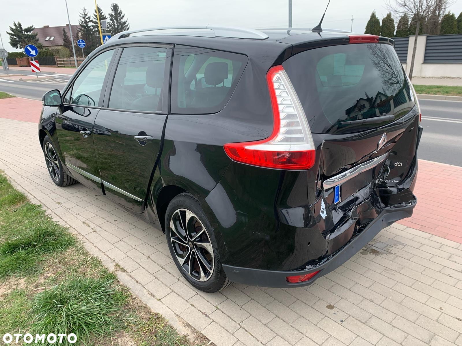 Renault Grand Scenic dCi 130 FAP Start & Stop Bose Edition - 8